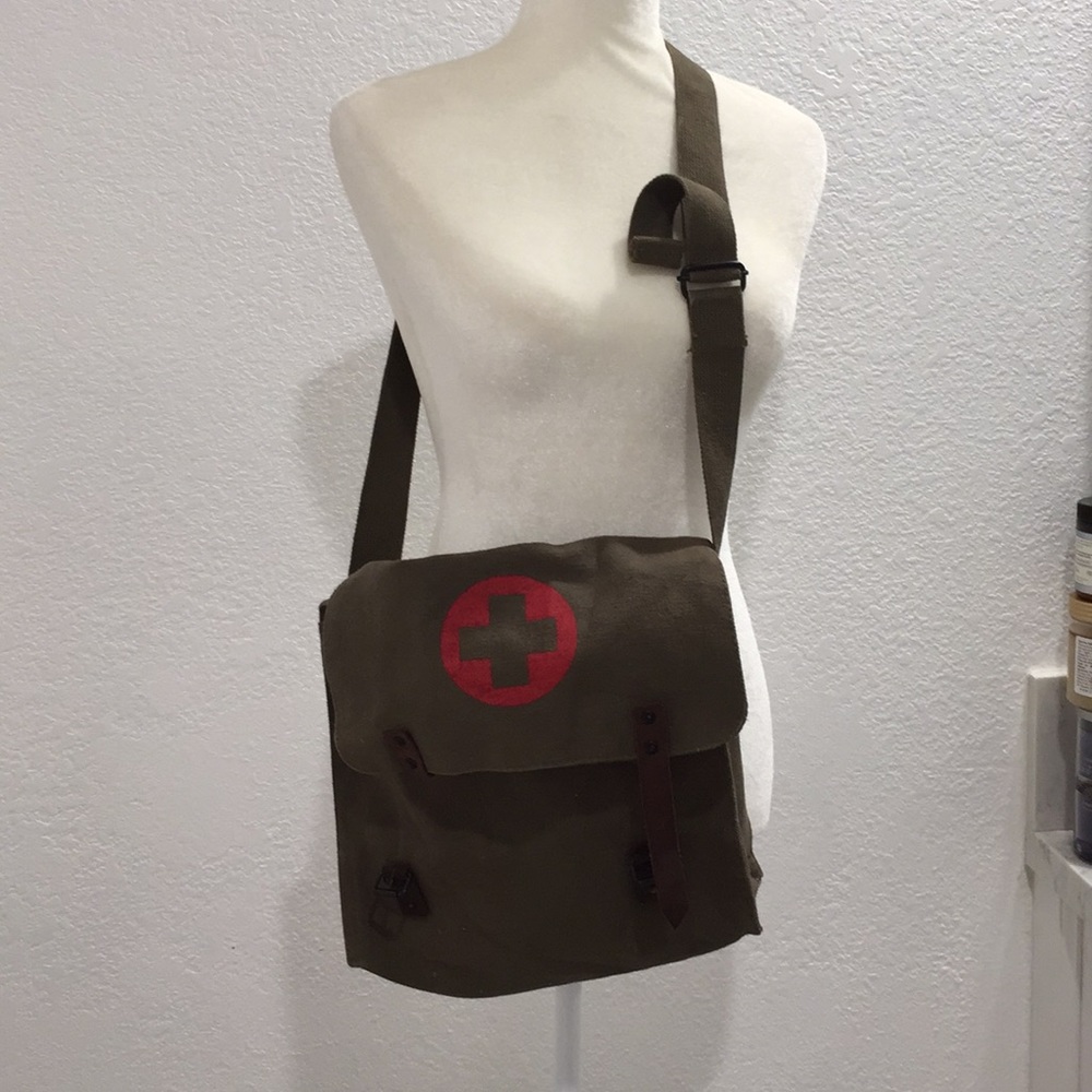 Rothko crossbody olive green.